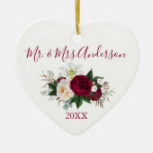 水彩バーガンディフローラ結婚グリーンハート セラミックオーナメント (正面)
