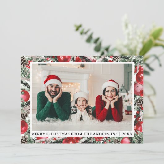 水彩パインズレッドオーナメント写真クリスマス シーズンカード (スタンド正面)