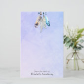 水彩ビーズ'n青紫色の羽毛 便箋 (スタンド正面)