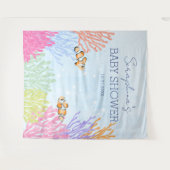 水彩ピエロフィッシュコーラルリーフベビーシャワー タペストリー (正面(横))