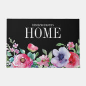 水彩ピンクの花モダンファミリー名ブラック ドアマット (正面)