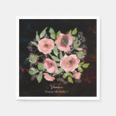 水彩ピンクの花 on ブラック スタンダードカクテルナプキン (正面)