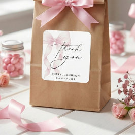 水彩ピンクの蝶ネクタイ 卒業お礼 スクエアシール