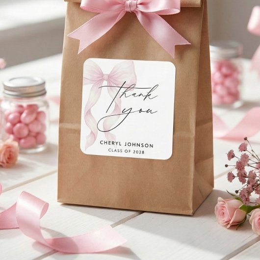 水彩ピンクの蝶ネクタイ 卒業お礼 スクエアシール