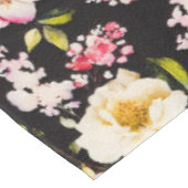 水彩ピンクイエローローズブラック背景 テーブルクロス (アングル)