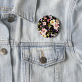 水彩ピンクイエローローズブラック背景 缶バッジ (インサイチュ)