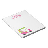 水彩ピンクゴルフカートのメモパーソナライズされた帳 ノートパッド (アングル)