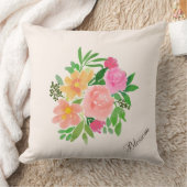 水彩ピンクフラワーブーケオンアイボリー クッション (ブランケット)
