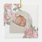 水彩ピンク牡丹フローラベビー誕生写真 セラミックオーナメント (裏面)