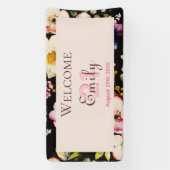 水彩ピンク&イエローローズオンブラック，誕生日 横断幕 (縦)