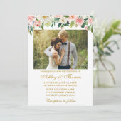 水彩ピンク 白 花 フォト ウェディング ゴールド 招待状 (スタンド正面)