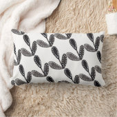 水彩フォークアートブラック葉ズ ランバークッション (ブランケット)