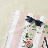 水彩フローラストライプリースモノグラム ビーチタオル (インサイチュ)