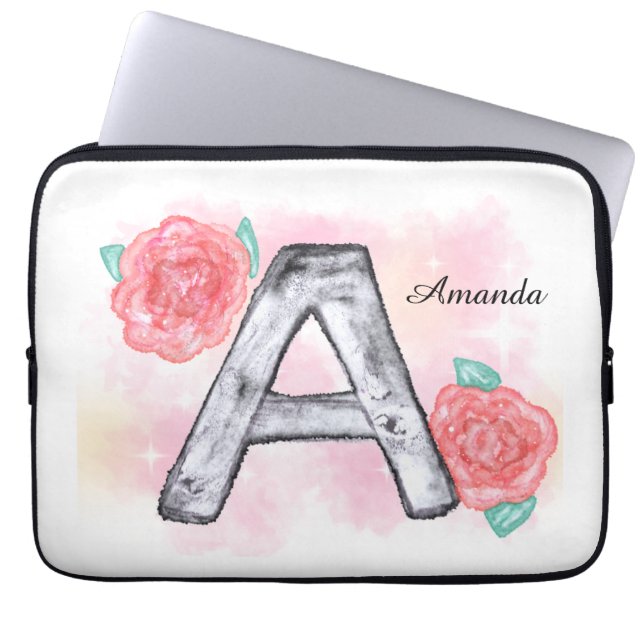 水彩フローラ文字A ラップトップスリーブ (正面)