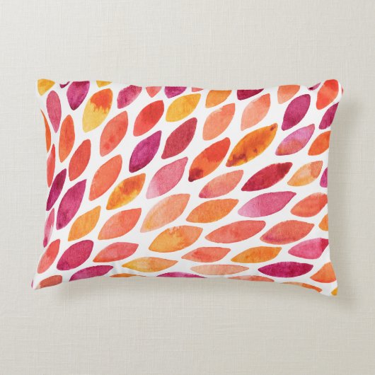 水彩ブラシのストロークが黄色とオレンジに染み出る アクセントクッション (裏面)