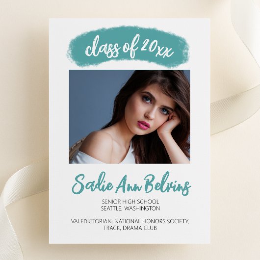 水彩ブラシストロークの卒業発表 案内状