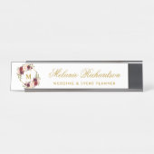 水彩ブルゴーニュフローラリース金ゴールドモノグラム デスクネームプレート (正面)