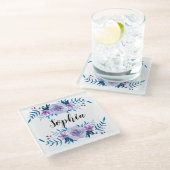 水彩ブルーパープルフローラリースカスタム文字 ガラスコースター (アングル)