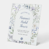 水彩ブルーワイルドフラワーフレームブライダルシャワー 台座サイン (正面)