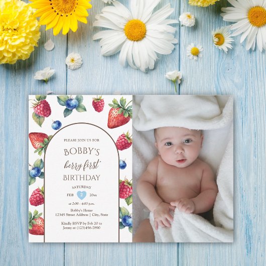 水彩ベリースイートベリーファースト誕生日写真 招待状