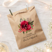 水彩ホットピンクフローラブライダルシャワー フェイバーバッグ (クリップ留めされた状態)