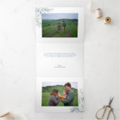 水彩メリークリスマススクリプトジュニパーフォト 三つ折りクリスマスカード (内部)