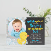 水彩ラバーダックシャルボードフォト誕生日 招待状 (スタンド正面)