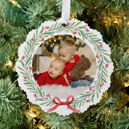 水彩リースホリーベリーと緑葉の オーナメントカード