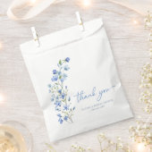 水彩ワイルドフラワーダスティブルーブライダルシャワー フェイバーバッグ (クリップ留めされた状態)