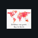 水彩ワールドマップ2ハート接続 キャンバスプリント<br><div class="desc">2つのハートとコネクターを持つコーラルとピーチキャンバスの水彩世界地図の長距離人間関係 – 彼らは移動し、必要な場所に配置することができる(コネクターのサイズを近いつながりに働かせるために減ら)詩読「一緒に永遠に離れることはなく離れてもハートには存在しない」</div>