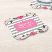 水彩優しいピンクの白いバラ赤ちゃんシャワー ペーパーコースター (アングル)