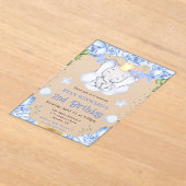 水彩可愛い象と青いバラ誕生日 アクリル招待状 (レイダウン)