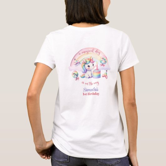 水彩幻想的な虹ユニコーンの誕生日 Tシャツ (裏面)