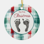 水彩格子状初めてのクリスマスあなたのベビーの足 セラミックオーナメント (正面)