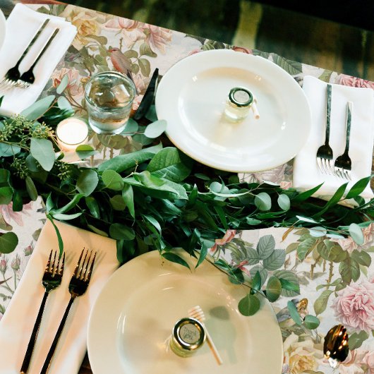 水彩桃色フローラバードシャワーテーブルランナー ラッピングペーパー