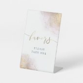 水彩模様は台座を引き立てる 台座サイン (正面)