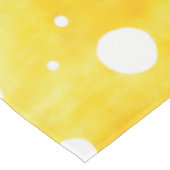 水彩水玉模様自然 – 黄色と白(2) テーブルクロス (アングル)