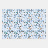 水彩男の赤ちゃん模様、おもちゃ付き洋服青 ラッピングペーパーシート (正面)