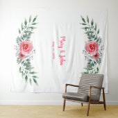 水彩画のようなピンクのバラと緑の葉のウェディング タペストリー (インサイチュ(横))