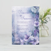 水彩画のような青紫色のラベンダーの花をあしらった冬のウェディング 招待状 (スタンド正面)