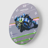 水彩画のオートバイのライダーの円の競争のスケッチ ラージ壁時計 (傾斜)
