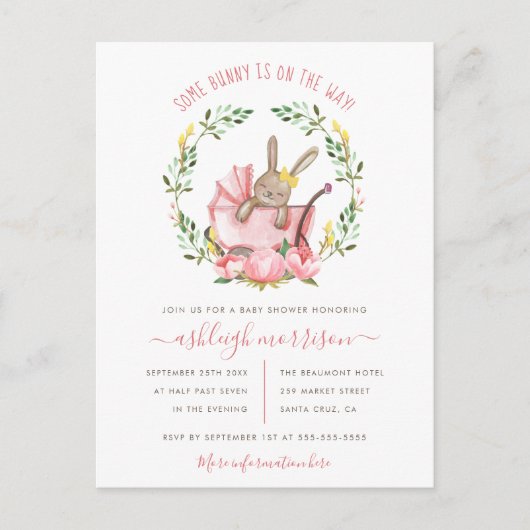 水彩画のバニーの春のリースの女の子のベビーシャワー インビテーションポストカード (正面)