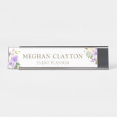 水彩画のパステル調の紫色の花の机の名札 デスクネームプレート (正面)