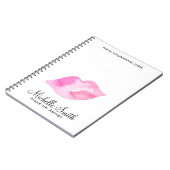 水彩画のピンクの唇の化粧のブランディング ノートブック (左側)