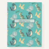 水彩画のライトアップティール（緑がかった色）恐竜の模様 ノートブック (正面)