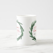 水彩画のリースのクリスマスのクリスマスのプレゼント ボーンチャイナマグカップ (正面)