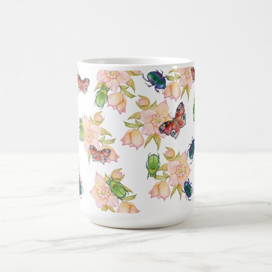 水彩画の昆虫と蝶の模様 コーヒーマグカップ (中央)