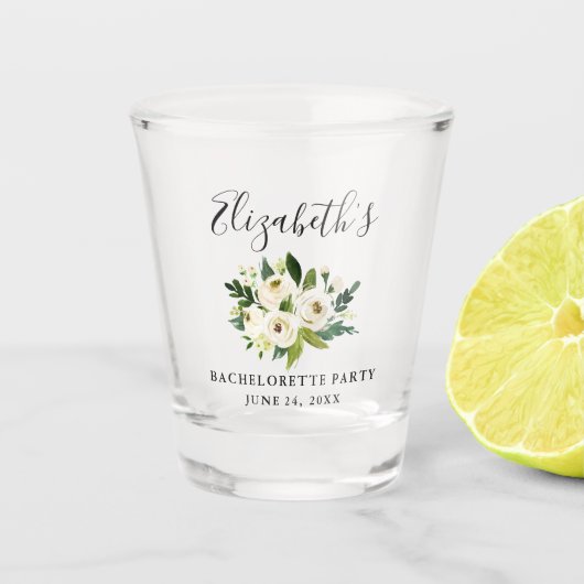 水彩画の緑の白い花のバチェロレッテ ショットグラス (正面)