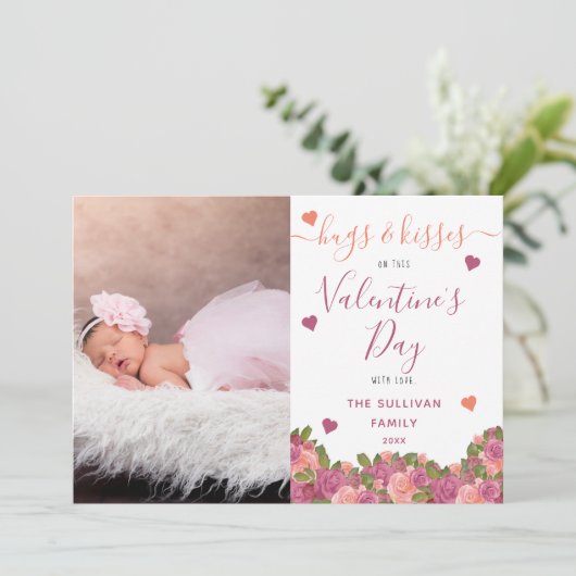 水彩画の花のバレンタインの写真の抱擁及びキス サンキューカード (スタンド正面)