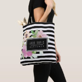 水彩画の花は及び縞で飾ります トートバッグ (クローズアップ)